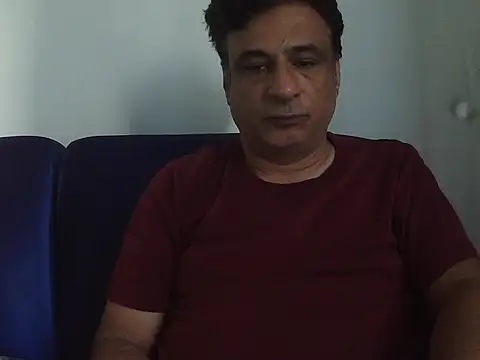 Snapshot of desipapaxxx chatting on 12/05/25, 03:05 desipapaxxx online show from 12/05/25, 03:05