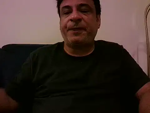Snapshot of desipapaxxx chatting on 03/04/25, 12:50 desipapaxxx online show from 03/04/25, 12:50