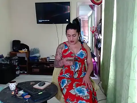 Sashaferrari2000 online show from 04/03/26, 05:41