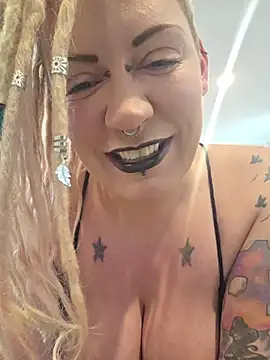 PinkTheHawk online show from 07/05/26, 11:11