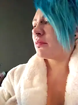 PinkTheHawk online show from 04/12/26, 10:57