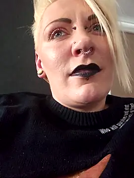 PinkTheHawk online show from 03/06/26, 01:22