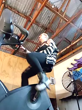 PinkTheHawk online show from 11/28/25, 12:55