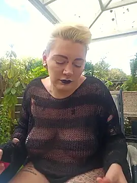 PinkTheHawk online show from 11/15/25, 02:04