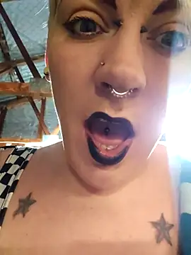 PinkTheHawk online show from 12/16/25, 09:13