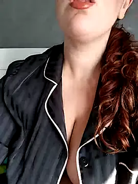 Snapshot of minerva_ chatting on 10/18/25, 07:32 minerva online show from 10/18/25, 07:32