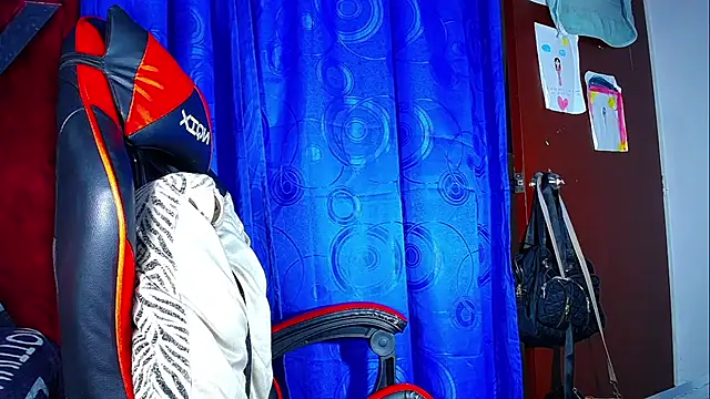 DanisaBrown online show from 04/09/26, 02:34