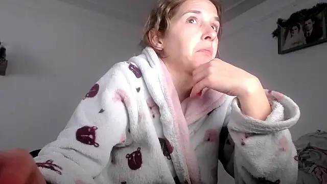 SexxyLety online show from 12/20/25, 11:24