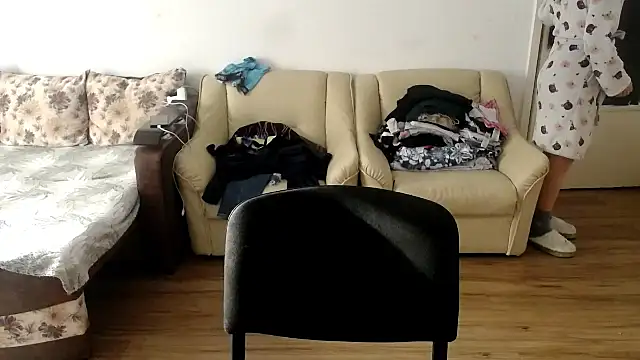 SexxyLety online show from 11/25/25, 08:25