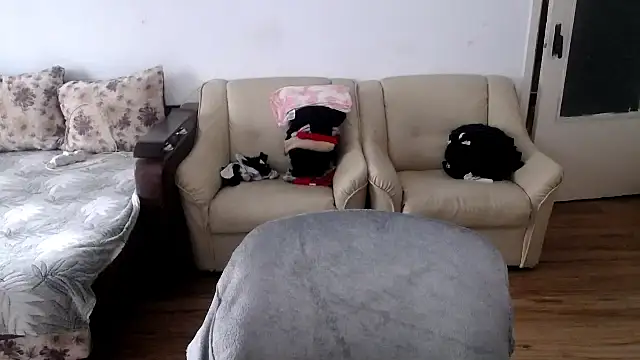 SexxyLety online show from 11/26/25, 07:08