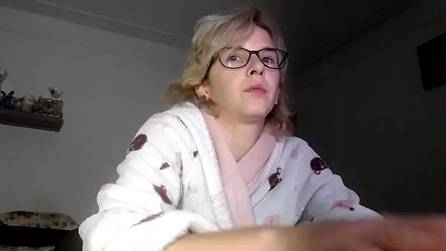 SexxyLety online show from 11/22/25, 07:13