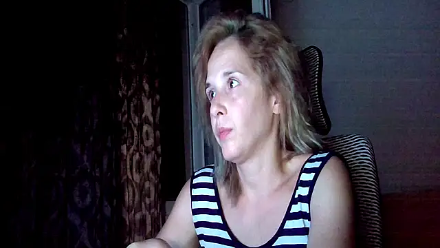 Snapshot of SexxyLety chatting on 06/28/26, 07:53 SexxyLety online show from 06/28/26, 07:53