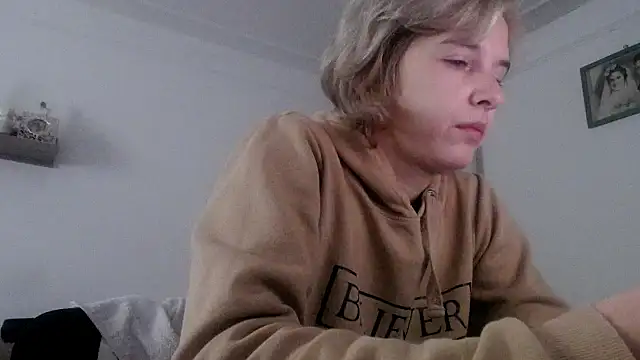 SexxyLety online show from 11/04/25, 07:23