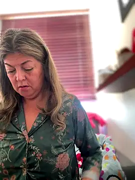 emma tour online show from 11/30/25, 02:07