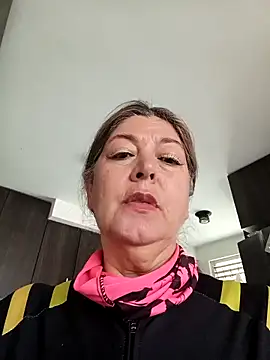 emma tour online show from 11/26/25, 03:56