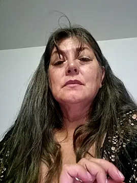 Snapshot of emma_tour chatting on 02/25/25, 02:48 emma tour online show from 02/25/25, 02:48