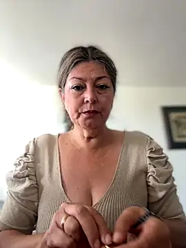 emma tour online show from 11/25/25, 03:45