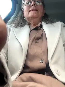 emma tour online show from 11/27/25, 03:56