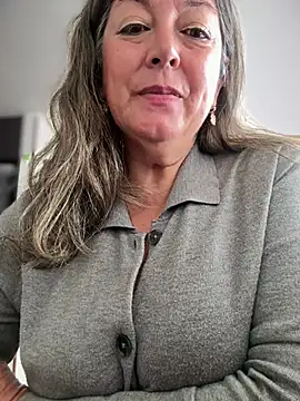 emma tour online show from 01/13/26, 04:22