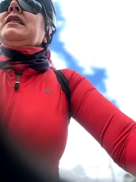 emma tour online show from 11/16/25, 04:23