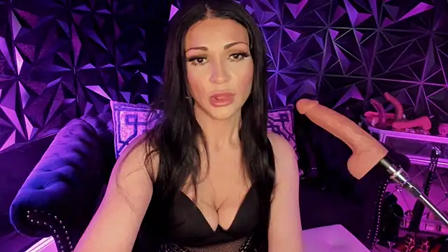 Snapshot of NatashaxoBangs chatting on 11/21/25, 01:15 NatashaxoBangs online show from 11/21/25, 01:15