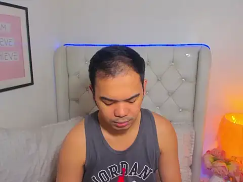 AsianZero online show from 03/18/26, 05:36