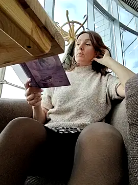 EvaXOAir online show from 11/18/25, 06:28