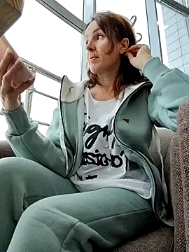 EvaXOAir online show from 11/11/25, 05:02