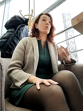 EvaXOAir online show from 12/03/25, 06:47