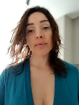 EvaXOAir online show from 05/08/26, 04:05