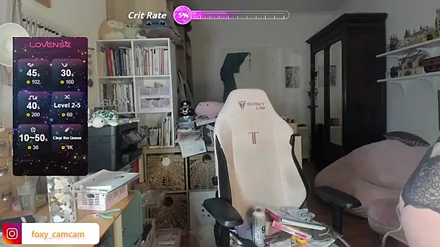 Foxy c online show from 04/23/26, 08:43