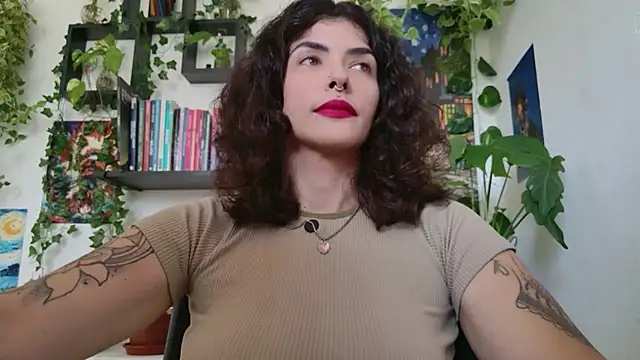 Snapshot of TaliMajesty chatting on 06/16/26, 12:38 TaliMajesty online show from 06/16/26, 12:38