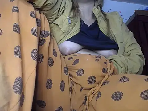 Mia davis01 online show from 09/26/25, 03:08