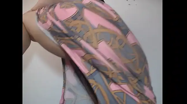 Mia davis01 online show from 02/06/25, 09:06