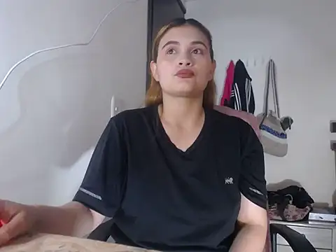 Mia davis01 online show from 12/03/25, 05:08