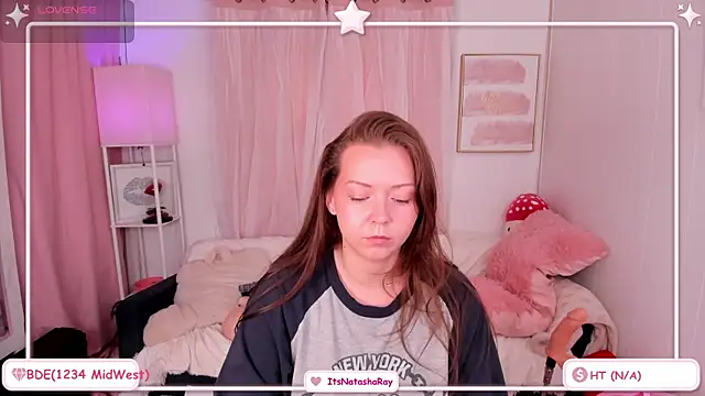 Itsnatasharay online show from 04/17/26, 04:32