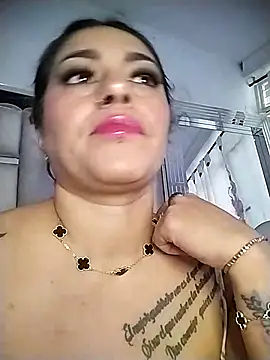 chelaqueen  online show from 11/05/25, 08:56