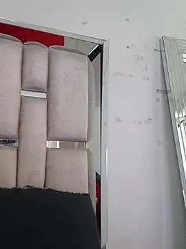 chelaqueen  online show from 11/27/25, 07:03