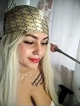 chelaqueen  online show from 02/27/26, 08:41