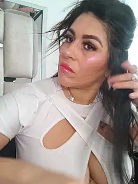 chelaqueen  online show from 11/08/25, 05:49