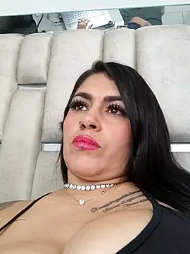 chelaqueen  online show from 03/30/26, 07:48