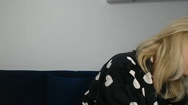 MysticCreature online show from 11/03/25, 04:17