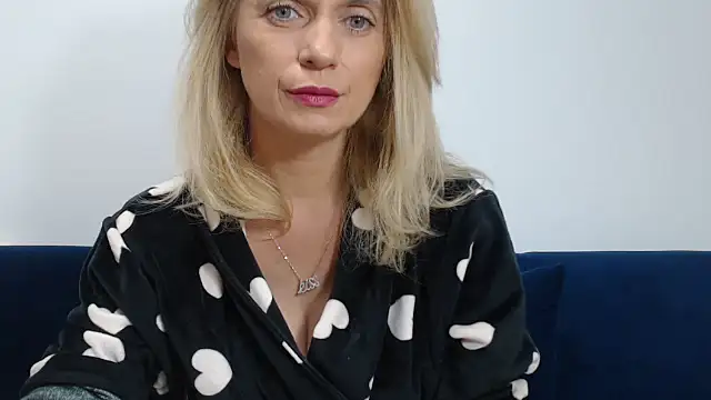 MysticCreature online show from 09/23/25, 04:41