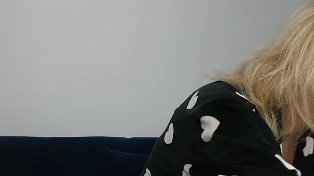 MysticCreature online show from 12/05/25, 04:22