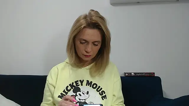 MysticCreature online show from 02/06/26, 04:08