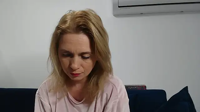 MysticCreature online show from 03/10/26, 04:27