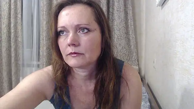 SheLion online show from 12/04/25, 04:28