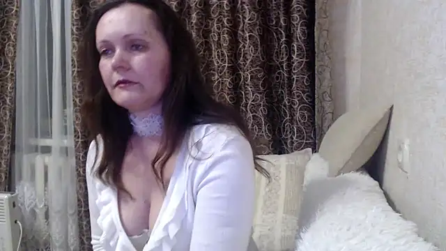 SheLion online show from 02/15/26, 04:50