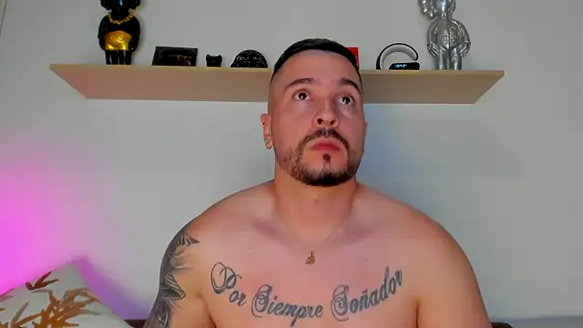 Snapshot of camilo_restrepo21 chatting on 09/21/25, 12:38 camilo restrepo21 online show from 09/21/25, 12:38