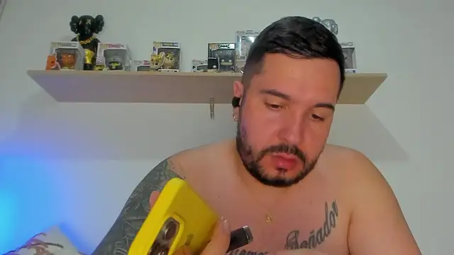 camilo restrepo21 online show from 03/17/26, 12:24